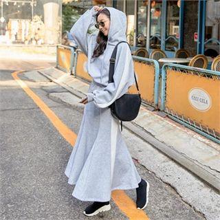 Contrast-trim Flared Maxi Hoodie Dress
