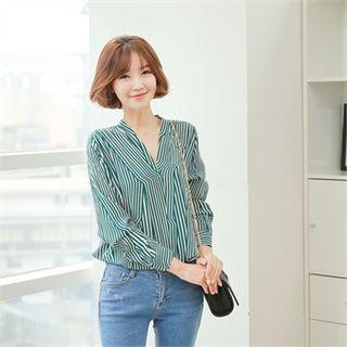 Collarless Patterned Top