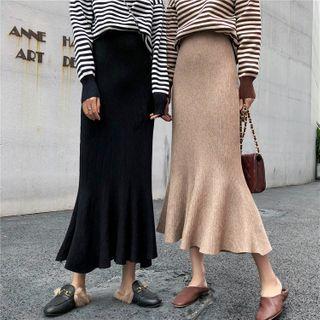 Ruffle Hem Knit Midi Pencil Skirt / Striped Sweater