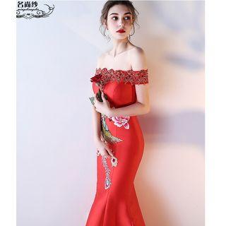Embroidered Off-shoulder Short-sleeve Evening Gown