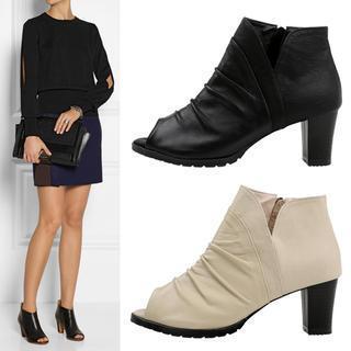 Peep-toe Slit-side Booties
