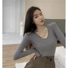 Long-sleeve Chain Strap T-shirt