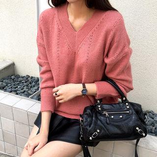 V-neck Dip-back Lightweight Sweater