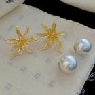 Flower Faux Pearl Alloy Earring D-155 - 1 Pair - Gold - One Size