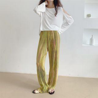 Cold-shoulder Long-sleeve T-shirt / Printed Wide Leg Pants