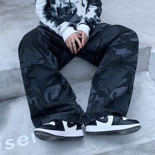 Camouflage Print Wide Leg Cargo Pants