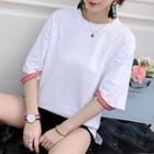Lettering Strap Elbow-sleeve T-shirt