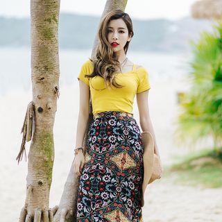 Set: Short-sleeve T-shirt + Printed Midi Chiffon Skirt