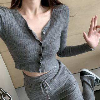 Cropped Cardigan / Plain Straight Leg Pants