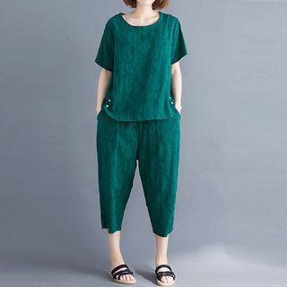 Set: Short-sleeve Linen T-shirt + Cropped Pants