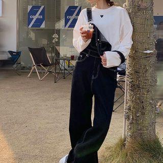 Plain T-shirt / Denim Dungaree Pants
