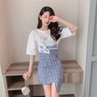 Short-sleeve Duck Print T-shirt / Asymmetric Plaid A-line Skirt