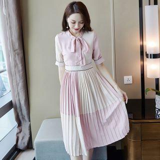 Short-sleeve Ribbon-neck Pleated A-line Midi Dress
