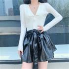 Long-sleeve V-neck Knit Top / Faux Leather Skirt
