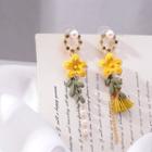 Non-matching Faux Pearl Flower Tassel Dangle Earring