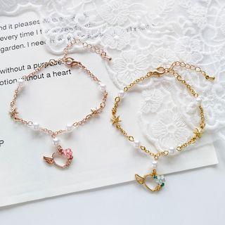 Faux Pearl Heart Pendant Bracelet