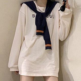 Lettering Crop Crew-neck Sweatshirt / Knitted Shawl