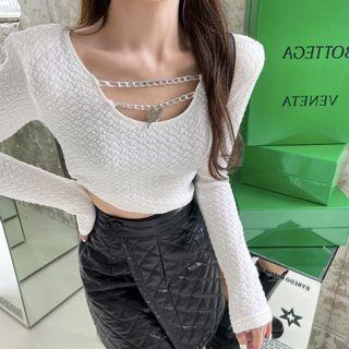 Long-sleeve Chain Strap Crop Top