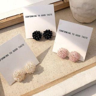 Floral Accent Stud Earring