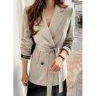Button-side Letter-trim Blazer With Sash