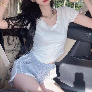 Short-sleeve V-neck Cropped T-shirt T-shirt - White - One Size