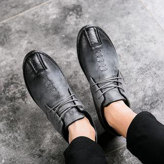 Stitched Panel Oxfords