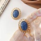 Round Ear Stud / Clip-on Earring