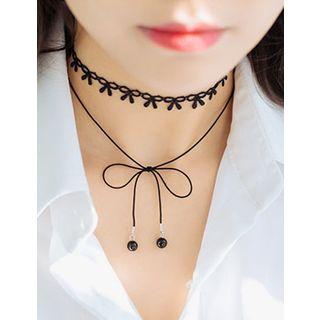 Inset Strap Lace Choker