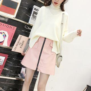 Zip-up Faux Leather Mini A-line Skirt