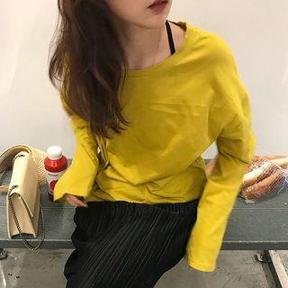 Long-sleeve T-shirt / Pleated Midi Skirt