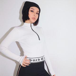 Half-zip Lettering Mock-neck T-shirt