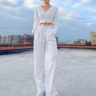 Cropped Zip-up Hoodie / Straight-cut Sweatpants