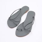 Braided-strap Flip-flops