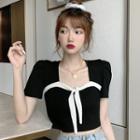 Square-neck Cropped Short-sleeve Top