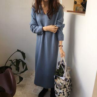 Long-sleeve V-neck Midi Knitted Dress