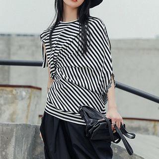 Elbow-sleeve Striped Asymmetric T-shirt