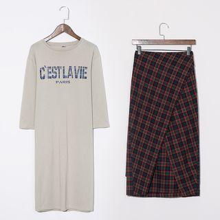 Set: Long-sleeve Lettering T-shirt Dress + Pleated Midi Skirt