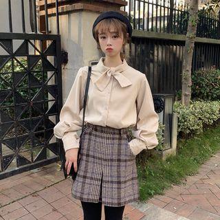 Lantern-sleeve Bow Accent Shirt