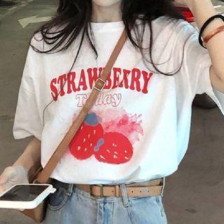 Short-sleeve Lettering Strawberry Print T-shirt