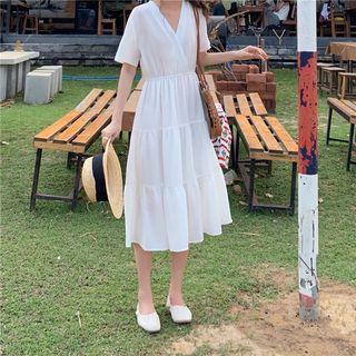 V-neck Short-sleeve A-line Dress / Midi Dress