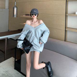Plain Turtleneck Knit Top / V-neck Sweatshirt