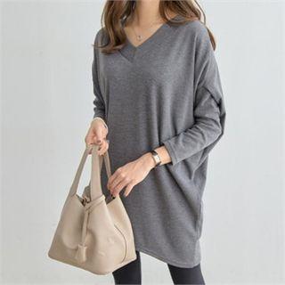 V-neck Dolman-sleeve Long T-shirt