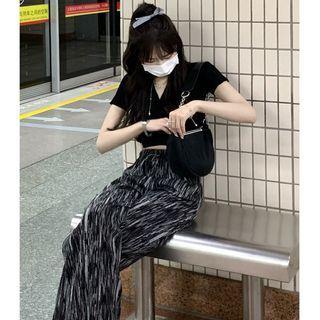 Short-sleeve Knit Crop Top / Loose Fit Pants