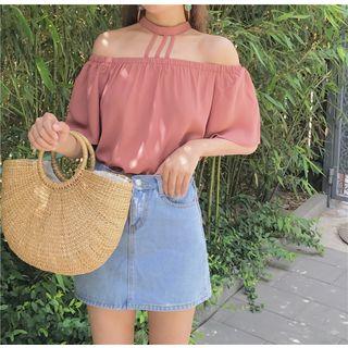Off-shoulder Chiffon Top With Choker