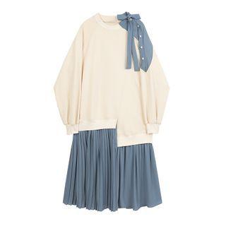 Mock Two Piece Neck Tie Accordion Midi Dress