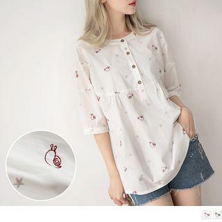 Snail Embroidered 3/4-sleeve Blouse