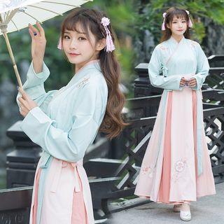 Set : Traditional Chinese Embroidered Top + Skirt