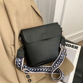 Wide Strap Faux-leather Crossbody Bag