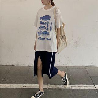 Elbow-sleeve Printed T-shirt / Split Side Midi Skirt