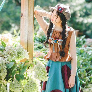 Peplum Vest With Brooch